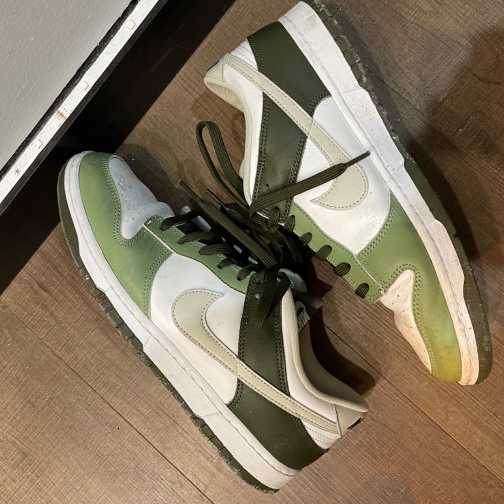 Nike Dunks - Picture 2 of 3